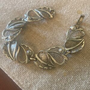 SAC vintage silvertone bracelet (1960). Good condition very chic!